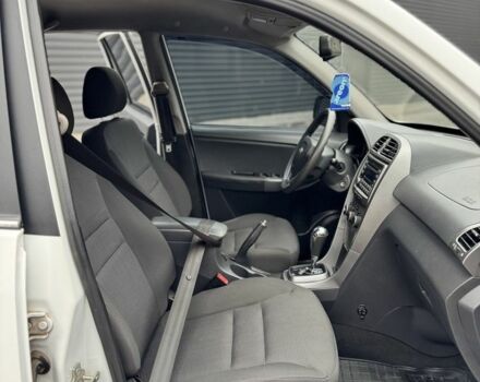 Білий Чері Тігго, об'ємом двигуна 1.8 л та пробігом 91 тис. км за 6500 $, фото 13 на Automoto.ua