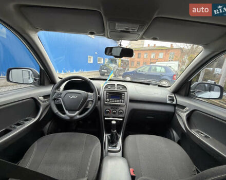 Белый Чери Тигго, объемом двигателя 1.85 л и пробегом 200 тыс. км за 4600 $, фото 12 на Automoto.ua