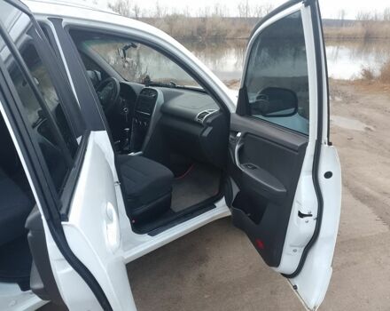 Белый Чери Тигго, объемом двигателя 1.6 л и пробегом 80 тыс. км за 5999 $, фото 7 на Automoto.ua