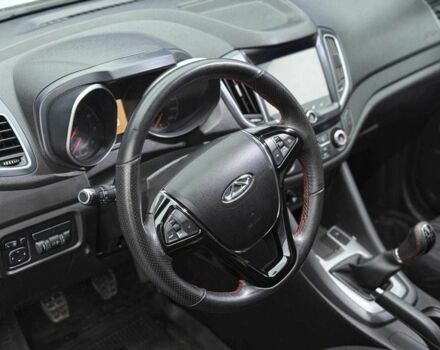 Белый Чери Тигго, объемом двигателя 2 л и пробегом 60 тыс. км за 7999 $, фото 6 на Automoto.ua