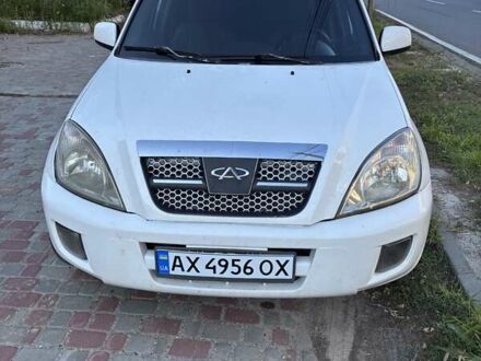 Белый Чери Тигго, объемом двигателя 2.4 л и пробегом 159 тыс. км за 3000 $, фото 1 на Automoto.ua