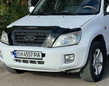 Белый Чери Тигго, объемом двигателя 2.4 л и пробегом 107 тыс. км за 4700 $, фото 1 на Automoto.ua