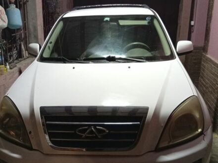 Белый Чери Тигго, объемом двигателя 2 л и пробегом 60 тыс. км за 4500 $, фото 1 на Automoto.ua