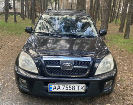 Черный Чери Тигго, объемом двигателя 2.4 л и пробегом 300 тыс. км за 3000 $, фото 1 на Automoto.ua
