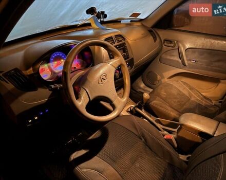 Черный Чери Тигго, объемом двигателя 2 л и пробегом 170 тыс. км за 3000 $, фото 7 на Automoto.ua