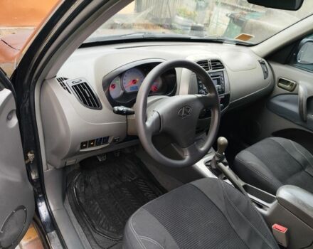 Чорний Чері Тігго, об'ємом двигуна 2 л та пробігом 170 тис. км за 4300 $, фото 5 на Automoto.ua