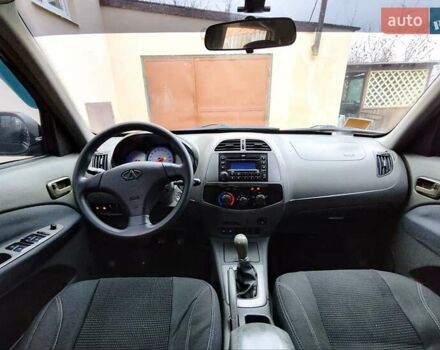 Чорний Чері Тігго, об'ємом двигуна 2 л та пробігом 170 тис. км за 4300 $, фото 5 на Automoto.ua