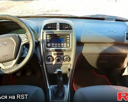 Черный Чери Тигго, объемом двигателя 1.8 л и пробегом 178 тыс. км за 5600 $, фото 9 на Automoto.ua