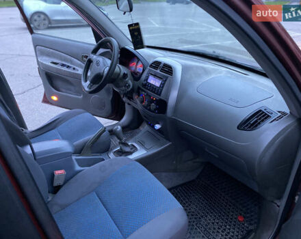 Красный Чери Тигго, объемом двигателя 2 л и пробегом 181 тыс. км за 3250 $, фото 10 на Automoto.ua