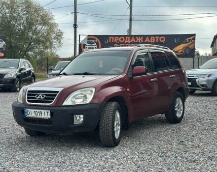 Красный Чери Тигго, объемом двигателя 2 л и пробегом 200 тыс. км за 2400 $, фото 1 на Automoto.ua
