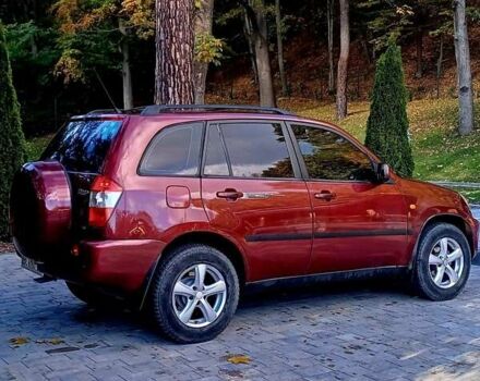Красный Чери Тигго, объемом двигателя 2 л и пробегом 210 тыс. км за 4300 $, фото 1 на Automoto.ua