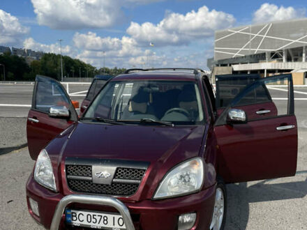 Красный Чери Тигго, объемом двигателя 2 л и пробегом 279 тыс. км за 4000 $, фото 1 на Automoto.ua