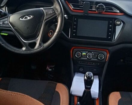 Красный Чери Тигго, объемом двигателя 2 л и пробегом 150 тыс. км за 3000 $, фото 1 на Automoto.ua