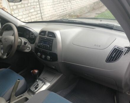 Серый Чери Тигго, объемом двигателя 2.4 л и пробегом 45 тыс. км за 6100 $, фото 4 на Automoto.ua