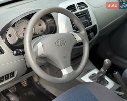 Сірий Чері Тігго, об'ємом двигуна 2 л та пробігом 85 тис. км за 4799 $, фото 6 на Automoto.ua