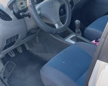 Сірий Чері Тігго, об'ємом двигуна 2 л та пробігом 130 тис. км за 3850 $, фото 4 на Automoto.ua