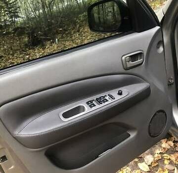 Сірий Чері Тігго, об'ємом двигуна 2 л та пробігом 252 тис. км за 3400 $, фото 2 на Automoto.ua