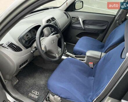 Серый Чери Тигго, объемом двигателя 2.4 л и пробегом 70 тыс. км за 4999 $, фото 24 на Automoto.ua