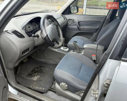 Сірий Чері Тігго, об'ємом двигуна 2.4 л та пробігом 74 тис. км за 3000 $, фото 9 на Automoto.ua