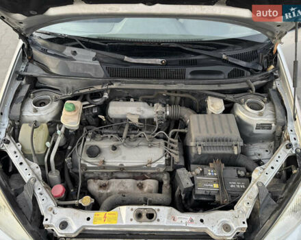 Сірий Чері Тігго, об'ємом двигуна 2.4 л та пробігом 111 тис. км за 4200 $, фото 5 на Automoto.ua