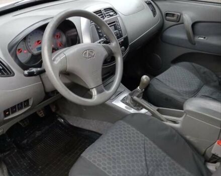 Сірий Чері Тігго, об'ємом двигуна 2 л та пробігом 108 тис. км за 4000 $, фото 4 на Automoto.ua