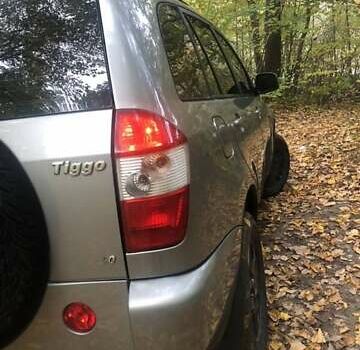 Сірий Чері Тігго, об'ємом двигуна 2 л та пробігом 252 тис. км за 3400 $, фото 6 на Automoto.ua