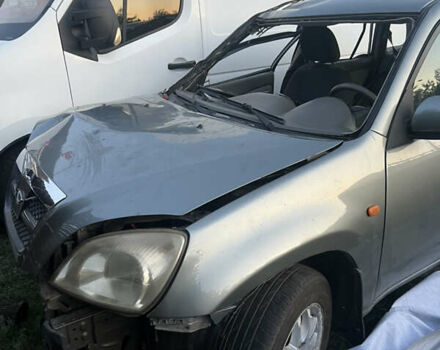 Сірий Чері Тігго, об'ємом двигуна 2.35 л та пробігом 110 тис. км за 1499 $, фото 2 на Automoto.ua