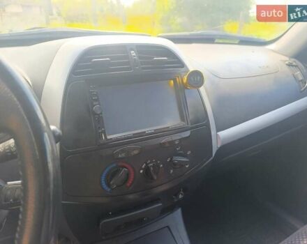 Сірий Чері Тігго, об'ємом двигуна 1.85 л та пробігом 274 тис. км за 4750 $, фото 5 на Automoto.ua