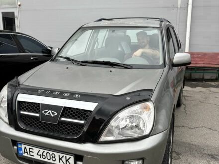 Чери Тигго 2008 в Новомосковске на Automoto.ua Серый Чери Тигго, объемом двигателя 2.4 л и пробегом 204 тыс. км за 4400 $, фото 1 на Automoto.ua