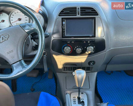 Синій Чері Тігго, об'ємом двигуна 2.4 л та пробігом 280 тис. км за 3400 $, фото 5 на Automoto.ua