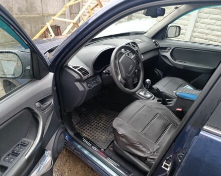 Синий Чери Тигго, объемом двигателя 1.8 л и пробегом 150 тыс. км за 4000 $, фото 4 на Automoto.ua