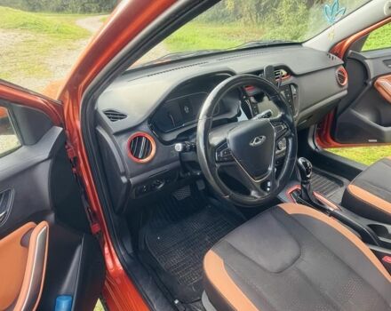 Оранжевый Чери Тигго, объемом двигателя 1.5 л и пробегом 38 тыс. км за 10000 $, фото 2 на Automoto.ua