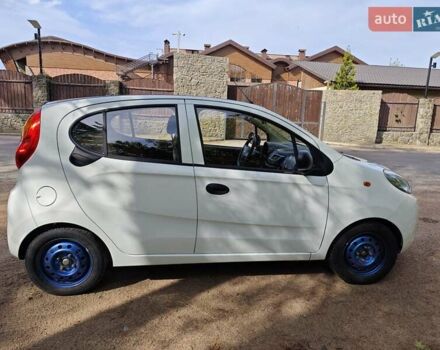 Белый Чери eQ, объемом двигателя 0 л и пробегом 49 тыс. км за 4600 $, фото 2 на Automoto.ua