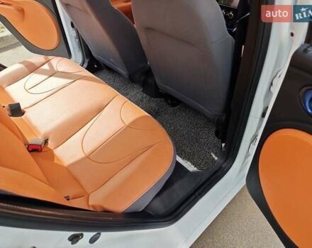 Білий Чері eQ, об'ємом двигуна 0 л та пробігом 49 тис. км за 4900 $, фото 21 на Automoto.ua