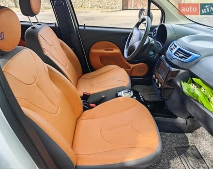 Белый Чери eQ, объемом двигателя 0 л и пробегом 49 тыс. км за 4600 $, фото 16 на Automoto.ua