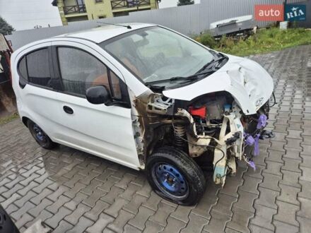 Белый Чери eQ, объемом двигателя 0 л и пробегом 84 тыс. км за 2000 $, фото 1 на Automoto.ua