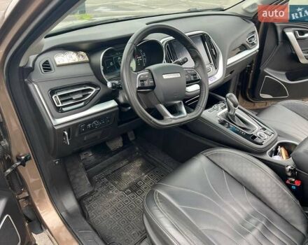 Бежевый Чери Jetour X70, объемом двигателя 1.5 л и пробегом 98 тыс. км за 14000 $, фото 5 на Automoto.ua