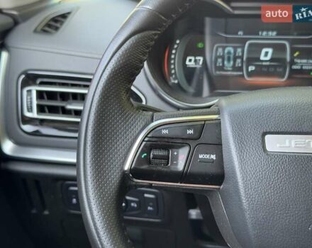 Красный Чери Jetour X70, объемом двигателя 1.5 л и пробегом 62 тыс. км за 16490 $, фото 17 на Automoto.ua