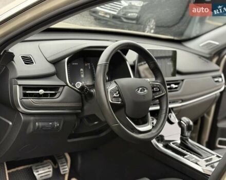 Бежевый Чери Tiggo 8, объемом двигателя 1.97 л и пробегом 10 тыс. км за 18900 $, фото 24 на Automoto.ua