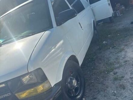 Белый Шевроле Астро, объемом двигателя 4.3 л и пробегом 190 тыс. км за 10017 $, фото 1 на Automoto.ua