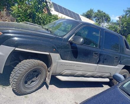 Черный Шевроле Аваланч, объемом двигателя 5.3 л и пробегом 200 тыс. км за 4400 $, фото 2 на Automoto.ua