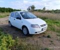 Белый Шевроле Авео, объемом двигателя 1.5 л и пробегом 340 тыс. км за 2750 $, фото 3 на Automoto.ua
