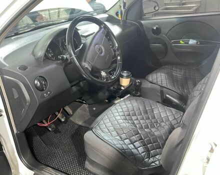 Білий Шевроле Авео, об'ємом двигуна 1.5 л та пробігом 317 тис. км за 3000 $, фото 15 на Automoto.ua