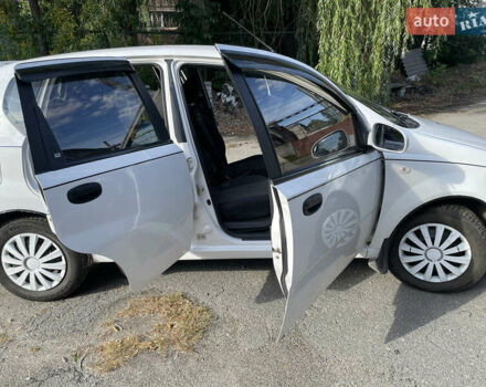 Білий Шевроле Авео, об'ємом двигуна 1.5 л та пробігом 211 тис. км за 2950 $, фото 14 на Automoto.ua