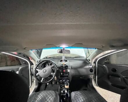 Білий Шевроле Авео, об'ємом двигуна 1.5 л та пробігом 317 тис. км за 3000 $, фото 12 на Automoto.ua