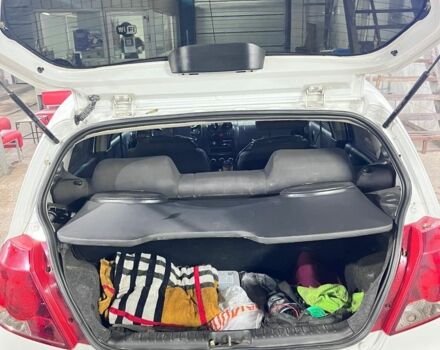 Білий Шевроле Авео, об'ємом двигуна 1.5 л та пробігом 317 тис. км за 3000 $, фото 9 на Automoto.ua