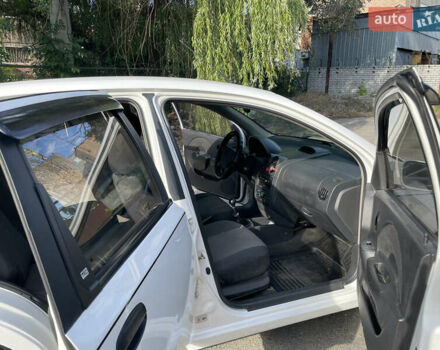 Білий Шевроле Авео, об'ємом двигуна 1.5 л та пробігом 211 тис. км за 2950 $, фото 13 на Automoto.ua