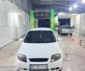 Білий Шевроле Авео, об'ємом двигуна 1.5 л та пробігом 317 тис. км за 3000 $, фото 1 на Automoto.ua