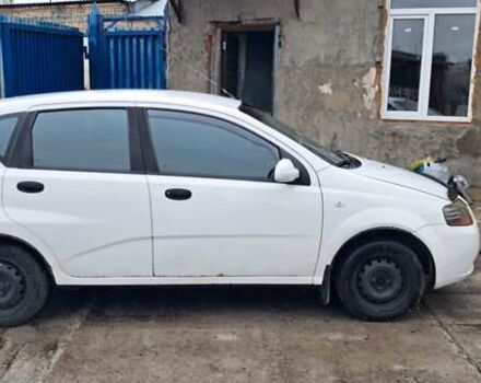 Білий Шевроле Авео, об'ємом двигуна 1.5 л та пробігом 200 тис. км за 2600 $, фото 6 на Automoto.ua