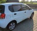 Білий Шевроле Авео, об'ємом двигуна 1.5 л та пробігом 189 тис. км за 2350 $, фото 4 на Automoto.ua